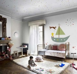 виниловые наклейки в детской 007